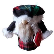 Load image into Gallery viewer, Wee Scottish Highlander Hector - Gnome handmade in Scotland
